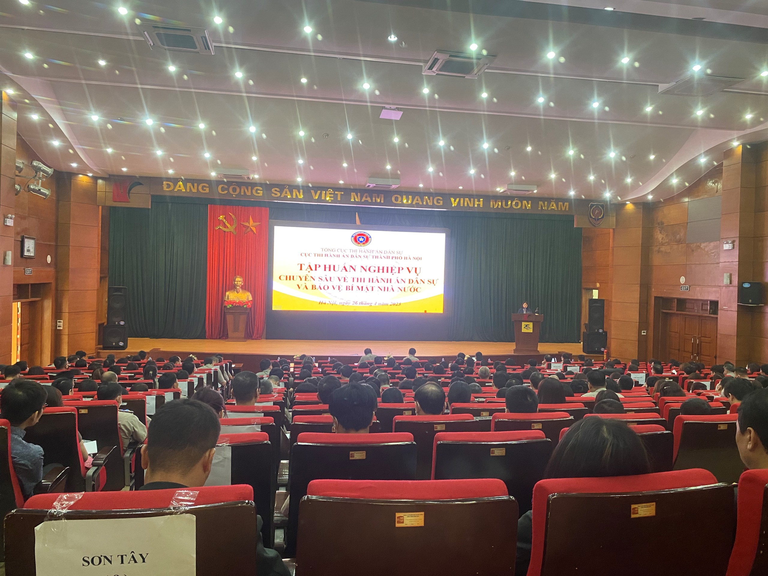 Cục THADS thành phố Hà Nội tổ chức Hội nghị tập huấn chuyên sâu về trình tự thủ tục thẩm định giá, bán đấu giá tài sản trong thi hành án dân sự và Bảo vệ bí mật nhà nước