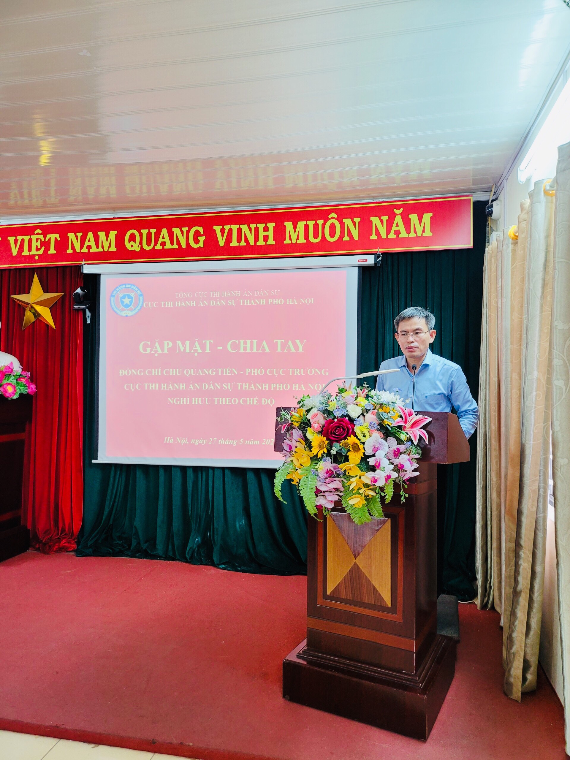 Chia tay đồng chí Chu Quang Tiến – Phó Cục trưởng Cục Thi hành án dân sự về nghỉ chế độ theo quy định của Nhà Nước