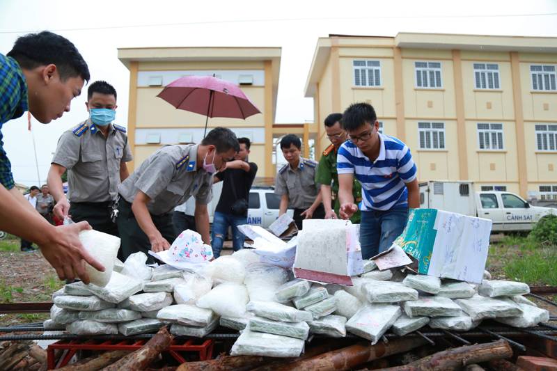 Cục Thi hành án dân sự thành phố Hà Nội tổ chức tiêu hủy Ma túy tháng 6 năm 2018.