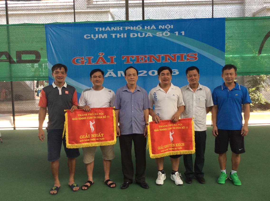 Cán bộ công chức Cục Thi hành án dân sự thành phố Hà Nội sôi nổi, tích cực tham gia giải Tennis Cụm thi đua số 11 – Thành phố Hà Nội năm 2016.