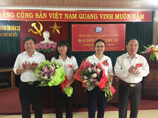Chi bộ Phòng Kế hoạch – Tài chính Cục Thi hành án dân sự thành phố Hà Nội tổ chức Đại hội Chi bộ lần thứ IV, nhiệm kỳ 2017-2020