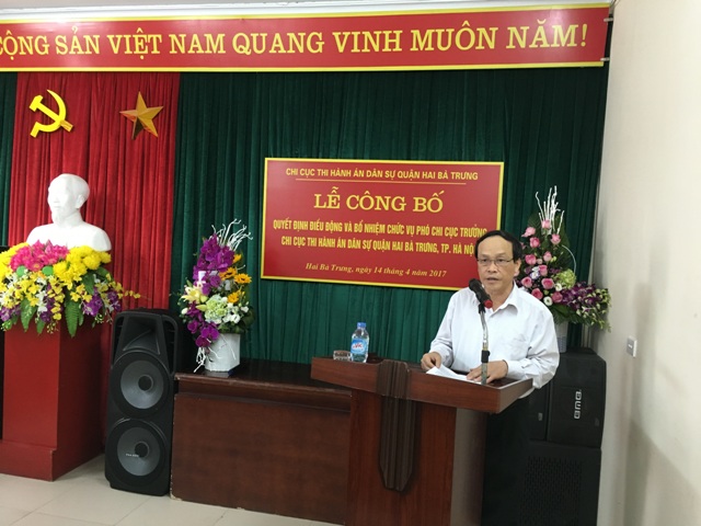 Lễ trao quyết định điều động và bổ nhiệm chức vụ Phó Chi cục trưởng Chi cục Thi hành án dân sự quận Hai Bà Trưng, thành phố Hà Nội