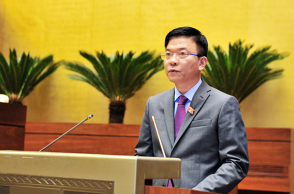 Bộ trưởng Lê Thành Long báo cáo về công tác thi hành án năm 2017