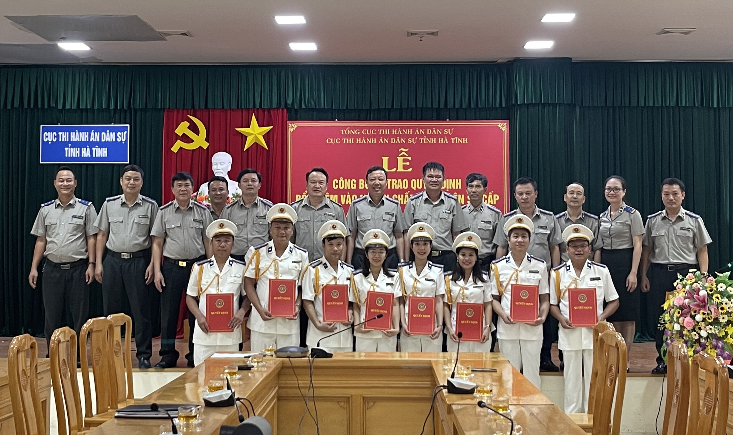 Cục THADS tỉnh Hà Tĩnh tổ chức Lễ công bố và trao quyết định bổ nhiệm ngạch Chấp hành viên sơ cấp