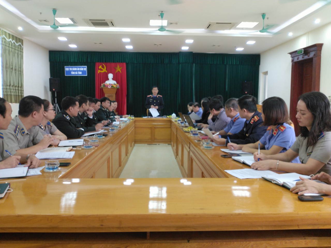 Viện kiểm sát nhân tối cao công bố Quyết định kiểm sát hoạt động thi hành án dân sự tại Cục Thi hành án dân sự tỉnh Hà Tĩnh.