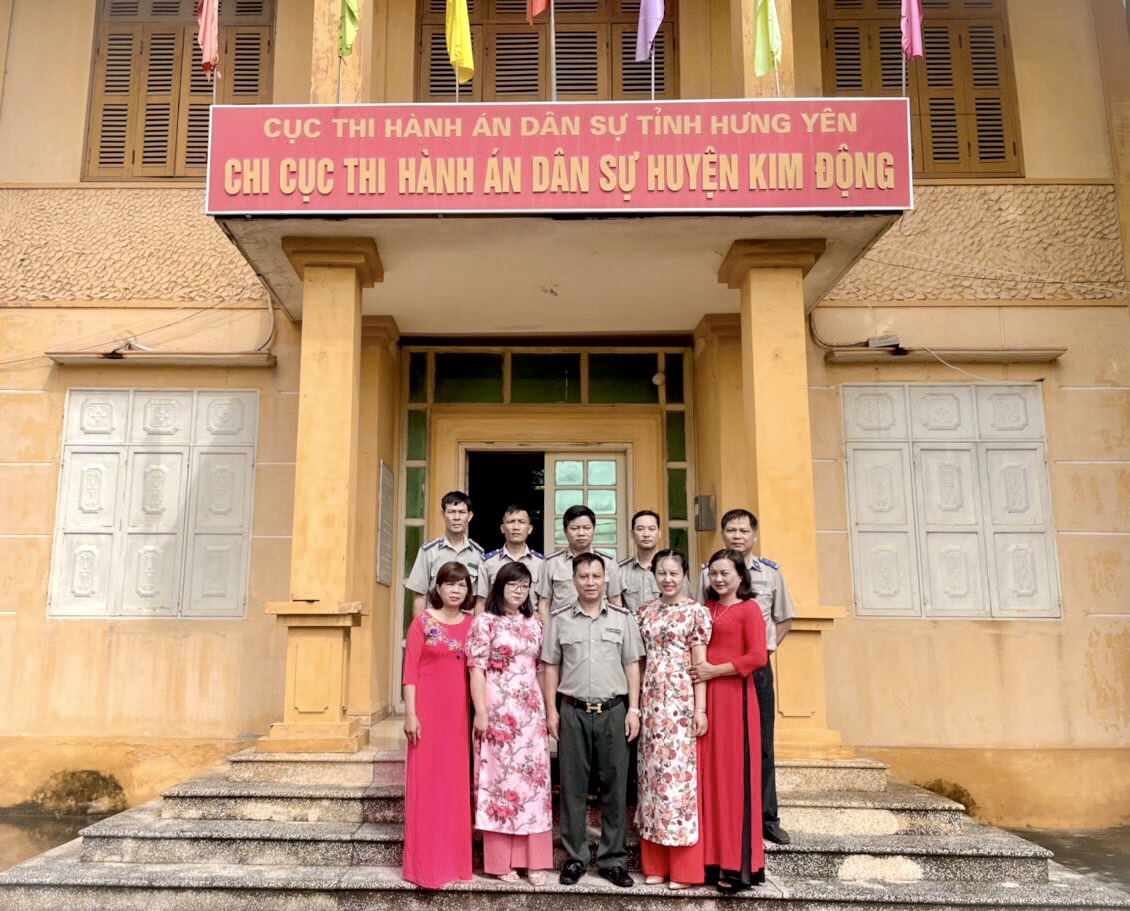 Chi cục Thi hành án dân sự huyện Kim Động tổ chức gặp mặt Kỷ niệm 76 năm Ngày truyền thống Thi hành án dân sự