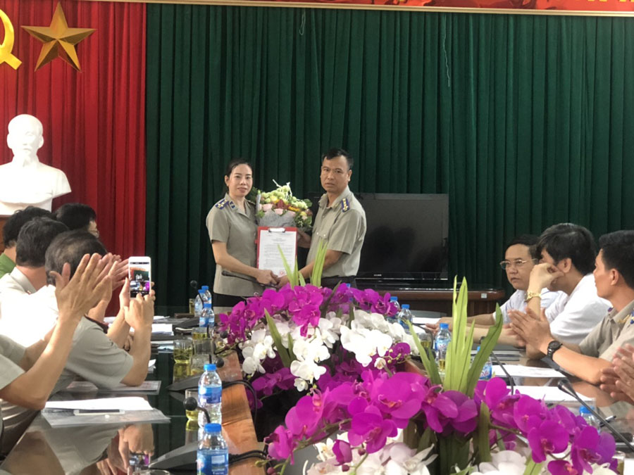 Công bố Quyết định đổi tên Chi cục Thi hành án dân sự huyện Mỹ Hào và Quyết định bổ nhiệm công chức giữ chức vụ lãnh đạo