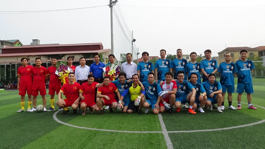 Chi đoàn Cục THADS tỉnh Hưng Yên giao lưu bóng đá Chi đoàn Sở Tư pháp chào mừng Ngày thành lập Đoàn TNCS Hồ Chí Minh
