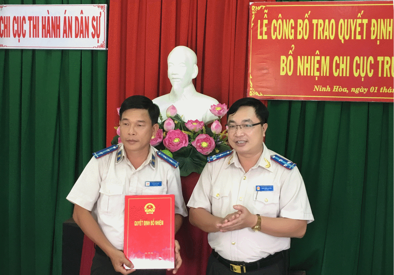Điều động, bổ nhiệm Chi cục trưởng Chi cục THADS huyện Vạn Ninh và thị xã Ninh Hòa