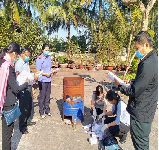 Viện Kiểm sát tiến hành Kiểm sát việc tiêu hủy vật chứng tại Cục Thi hành án dân sự tỉnh Kiên Giang