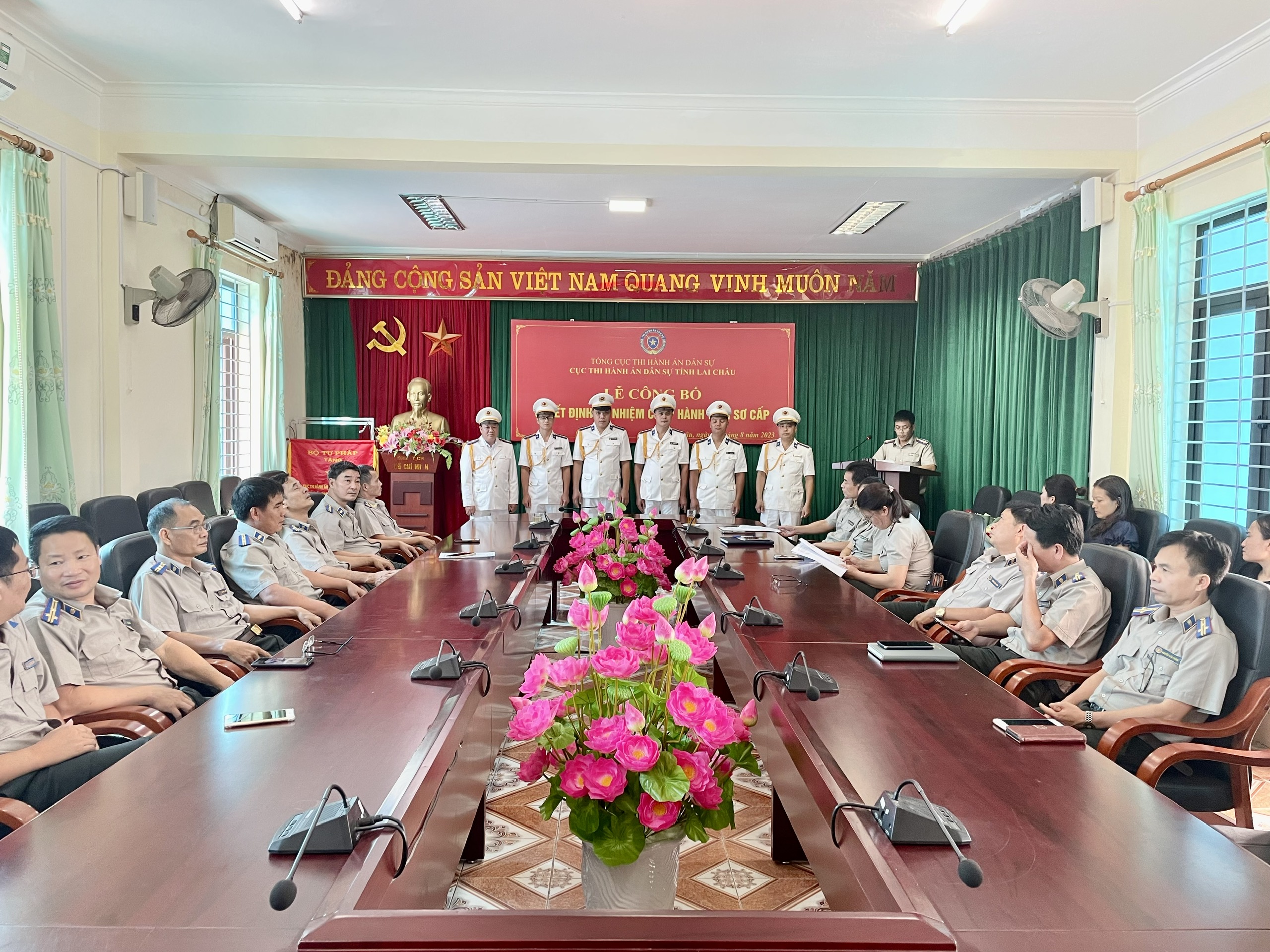 Cục Thi hành án dân sự tỉnh Lai Châu tổ chức  Lễ công bố Quyết định bổ nhiệm Chấp hành viên sơ cấp
