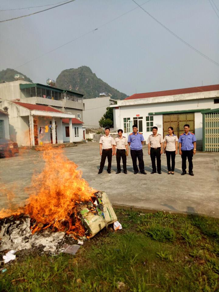 Cục Thi hành án dân sự tỉnh Lai Châu tiêu hủy vật chứng tài sản đợt VII  năm 2018