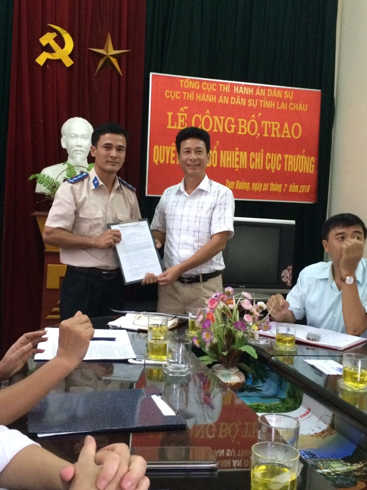 Lễ Công bố và trao quyết định Chi cục trưởng Chi cục Thi hành án dân sự huyện Tam Đường - tỉnh Lai Châu.