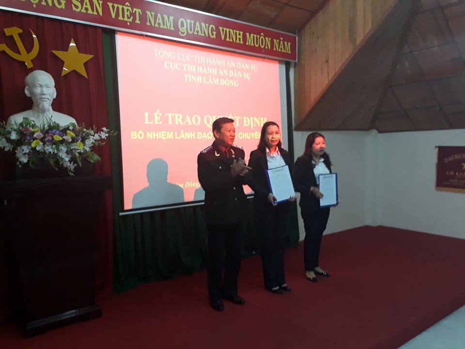 Cục Thi hành án dân sự tỉnh Lâm Đồng tổ chức Lễ trao quyết định bổ nhiệm Lãnh Đạo các Phòng chuyên môn thuộc Cục.