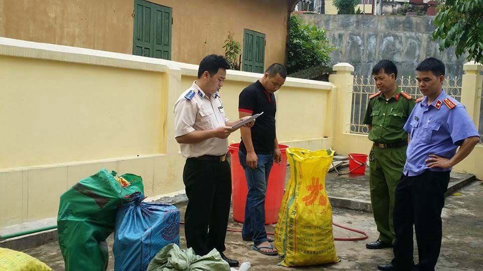 Chi cục THADS huyện Lộc Bình tổ chức tiêu huỷ tang vật