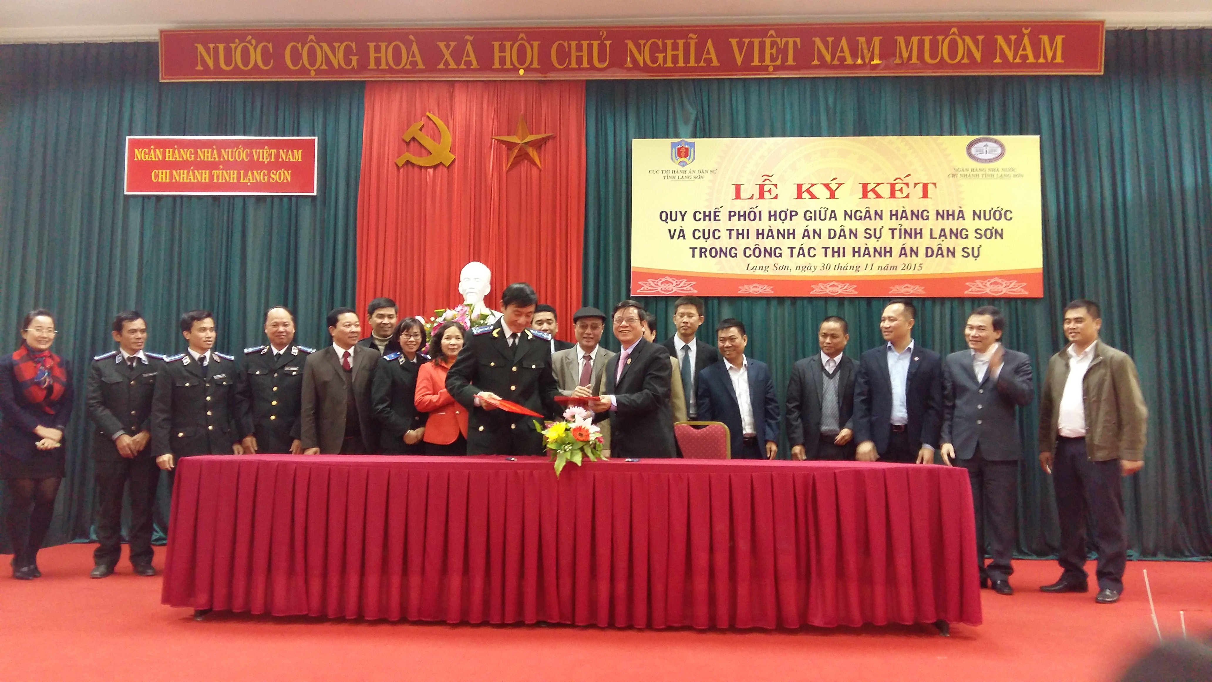 Cục Thi hành án dân sự và Ngân hàng Nhà nước chi nhánh tỉnh Lạng Sơn tổ chức Lễ ký kết Quy chế phối hợp trong công tác thi hành án dân sự