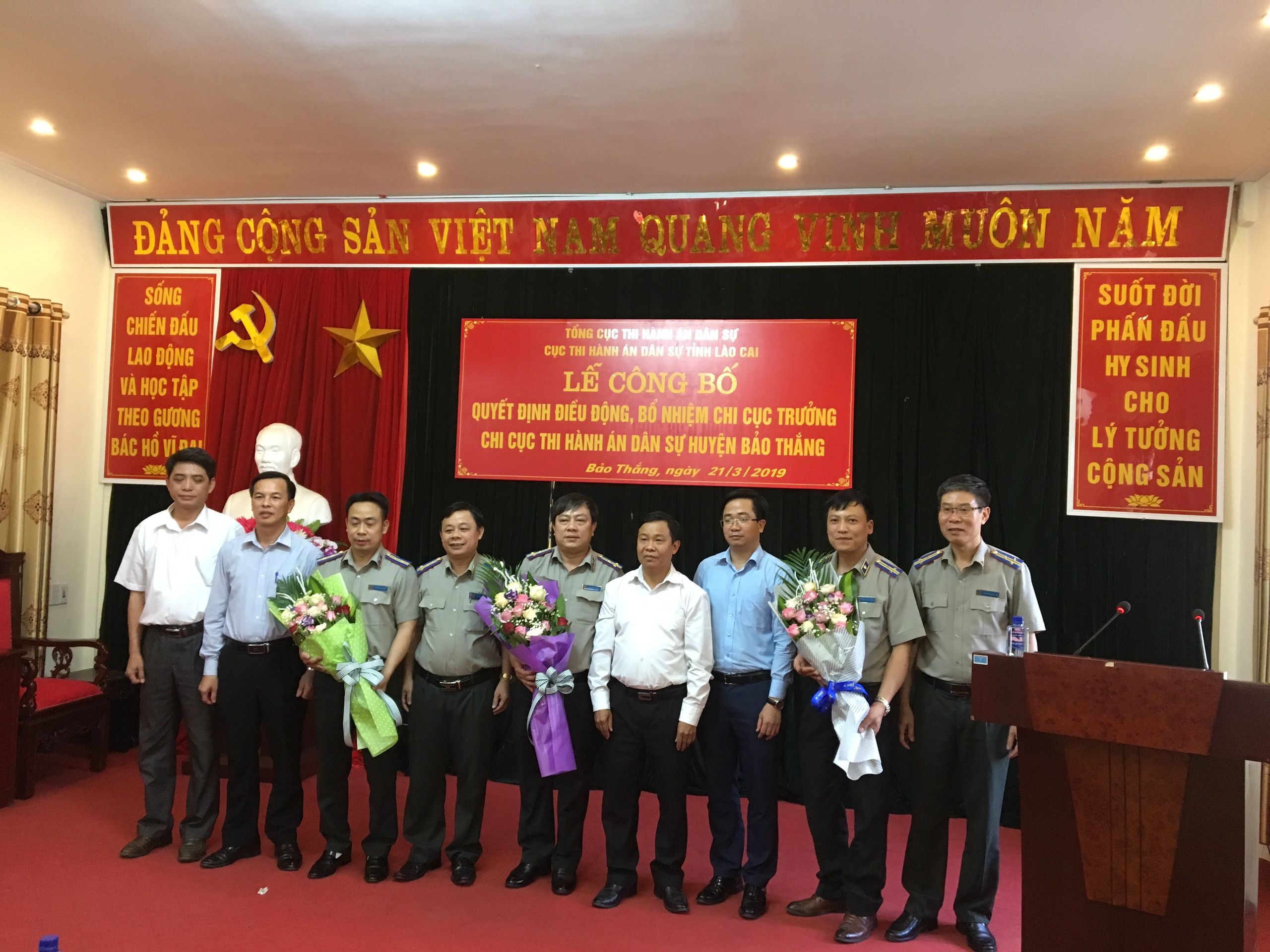 Công bố và trao quyết định điều động, bổ nhiệm công chức lãnh đạo Chi cục Thi hành án dân sự ở tỉnh Lào Cai