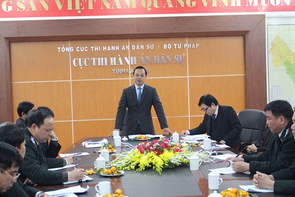 Thứ trưởng Trần Tiến Dũng làm việc với Cục Thi hành án dân sự Lào Cai