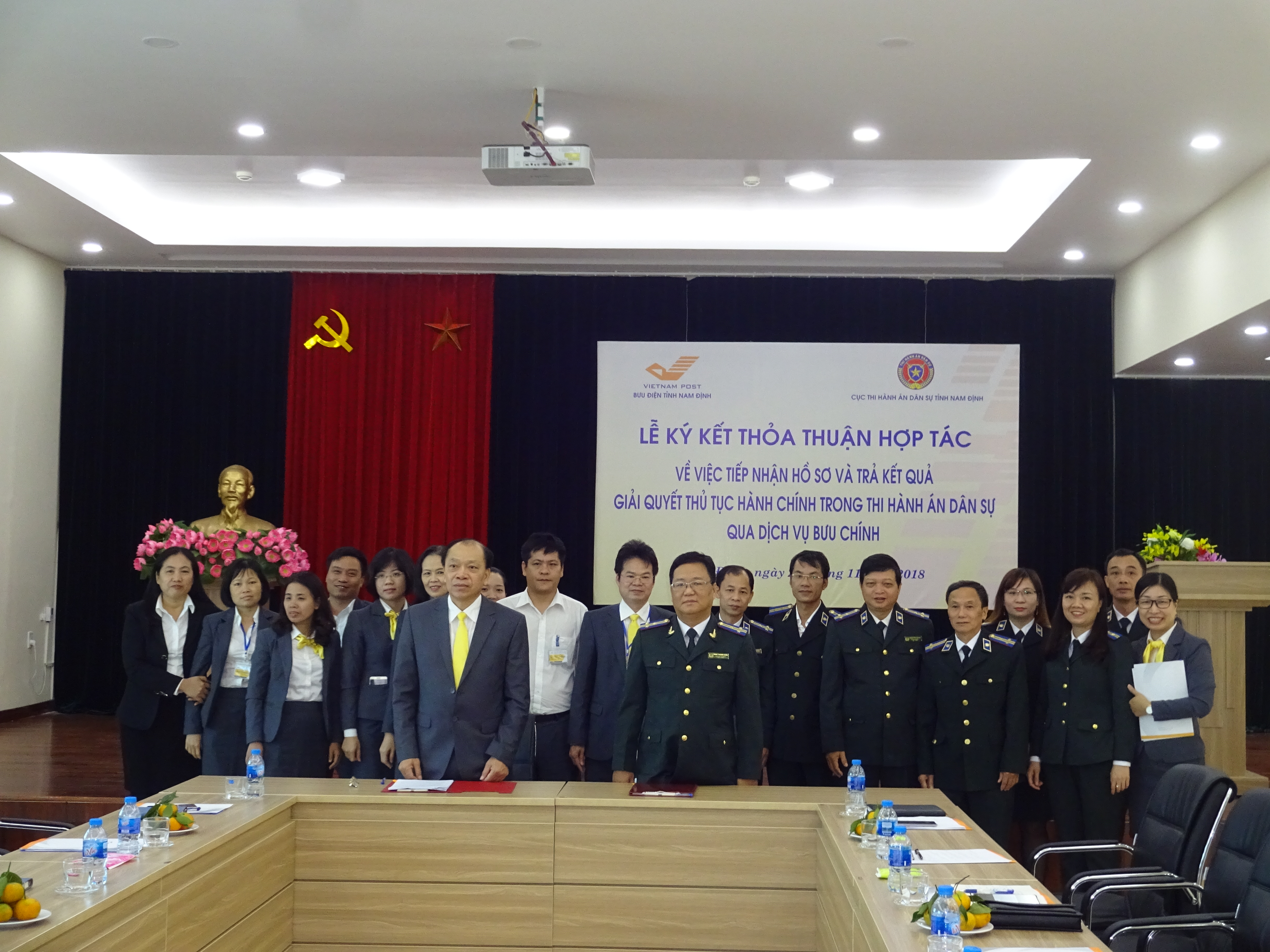 Ký kết hợp tác giữa Cục Thi hành án dân sự tỉnh và Bưu điện tỉnh Nam Định