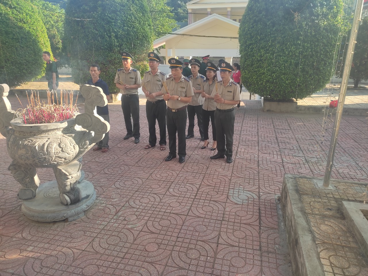 Chi cục Thi hành án dân sự huyện Tương Dương tổ chức các hoạt động nhân dịp kỷ niệm 76 năm ngày Thương binh - Liệt sỹ 27/7
