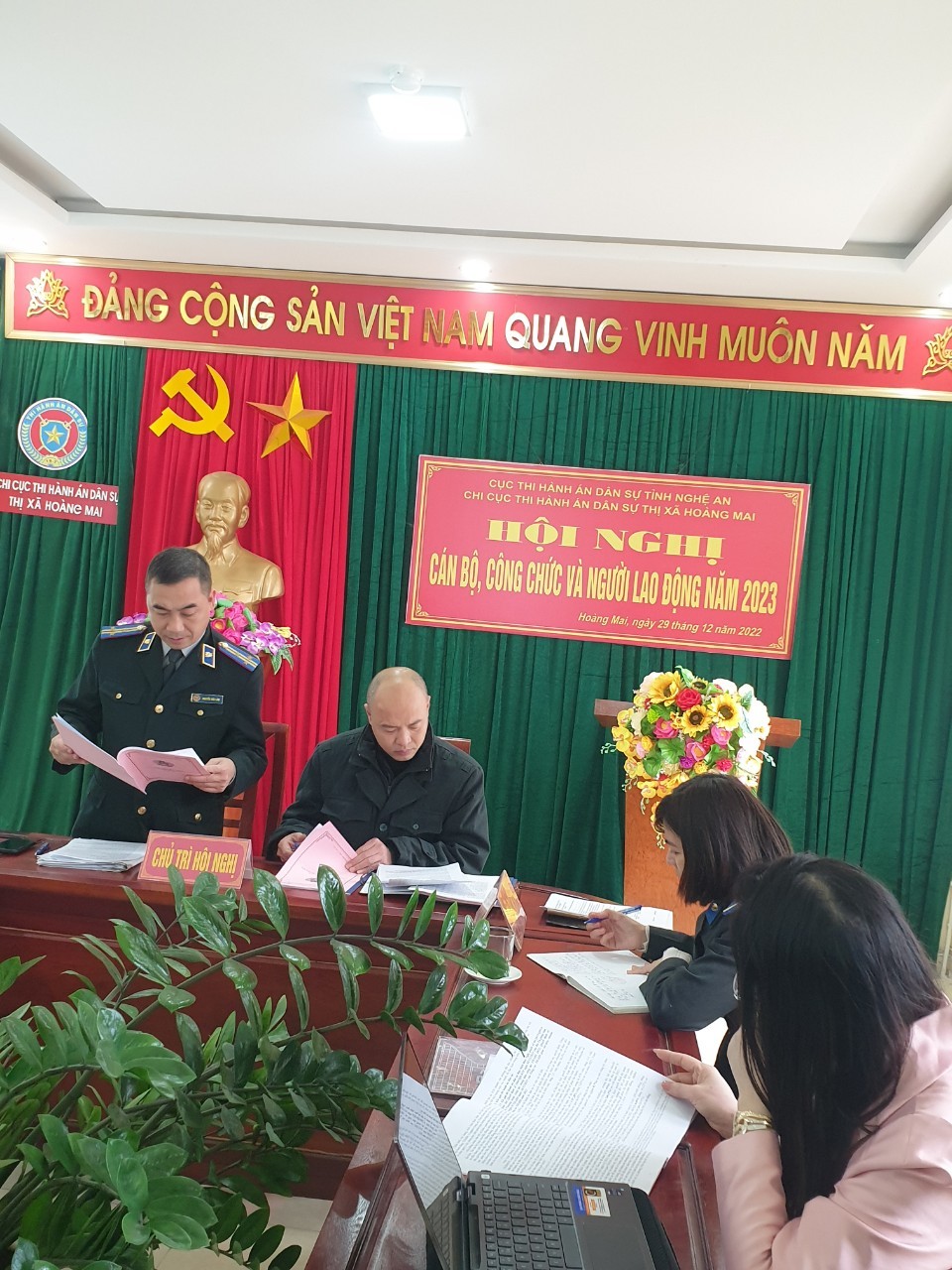 Hội nghị cán bộ, công chức, và người lao động Chi cục Thi hành án dân sự thị xã Hoàng Mai năm 2023