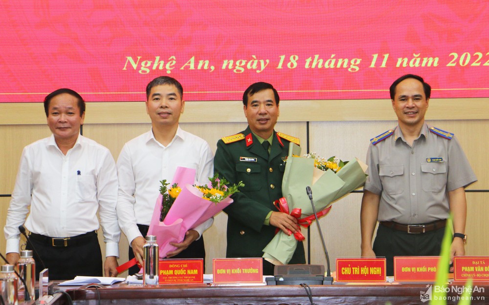 Tổng kết phong trào thi đua yêu nước năm 2022 khối Nội chính - Lực lượng vũ trang tỉnh Nghệ An