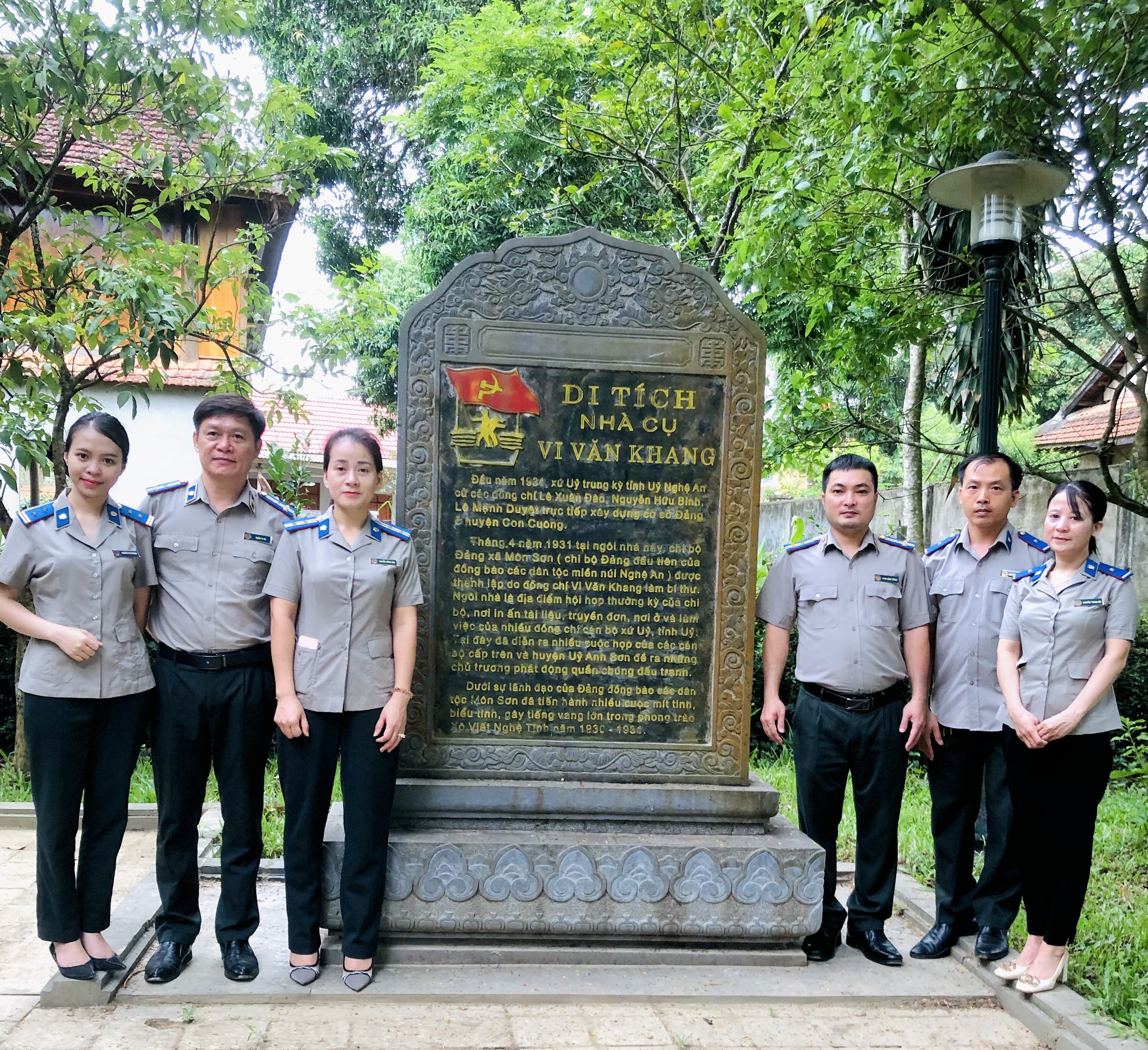 Chi cục THADS huyện Con Cuông tổ chức các hoạt động chào mừng 77 năm Ngày Truyền thống Thi hành án dân sự  (19/7/1946 - 19/7/2023) và 30 năm chuyển giao công tác thi hành án dân sự (1993 - 2023)