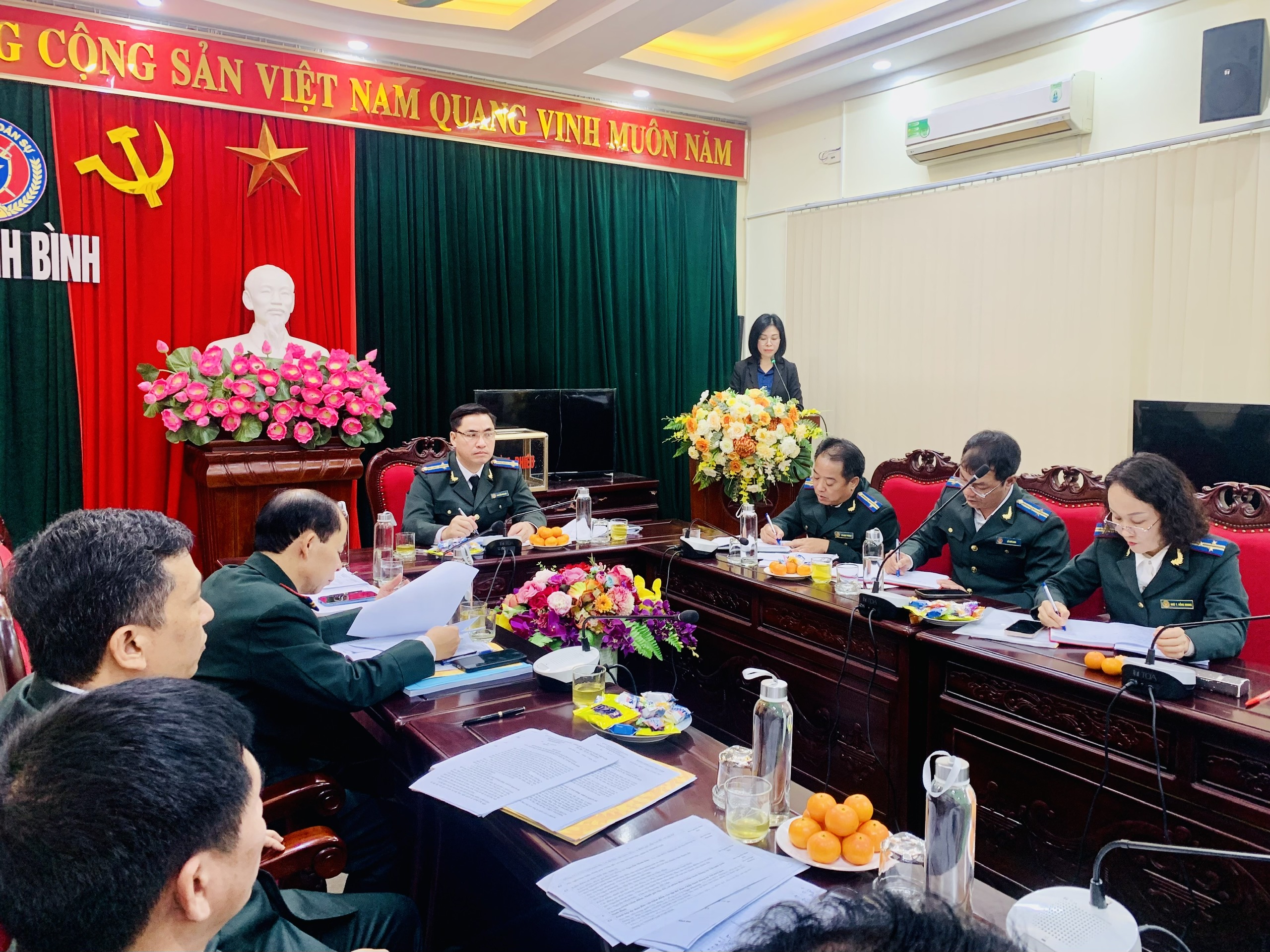 THI HÀNH ÁN DÂN SỰ TỈNH NINH BÌNH TỔ CHỨC HỘI NGHỊ KIỂM ĐIỂM, ĐÁNH GIÁ, XẾP LOẠI CHẤT LƯỢNG TẬP THỂ, CÁ NHÂN LÃNH ĐẠO, QUẢN LÝ NĂM 2025