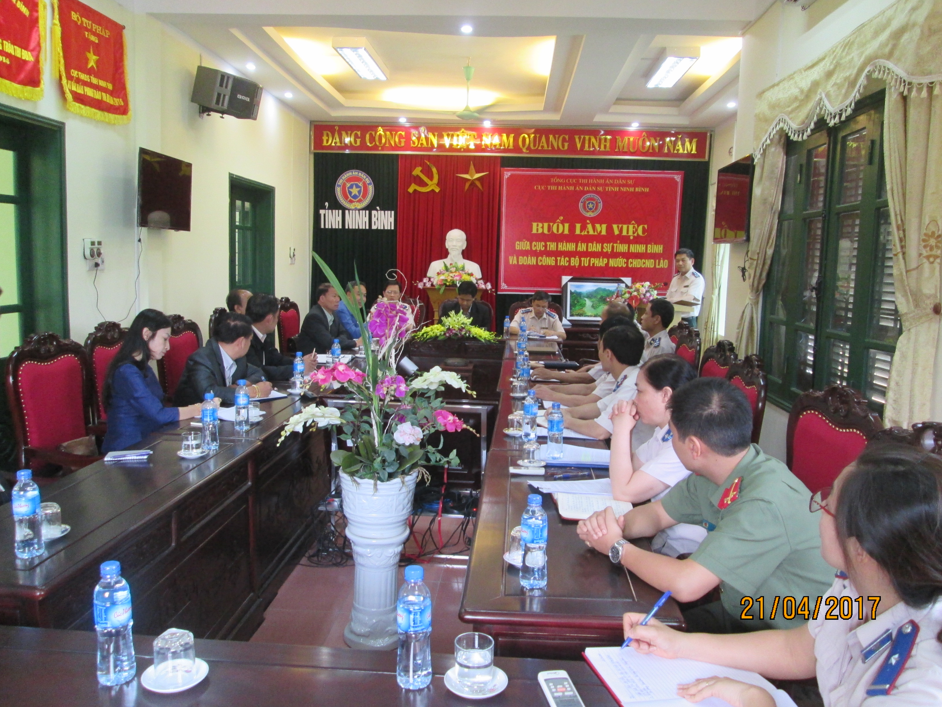 Cục Thi hành án dân sự tỉnh Ninh Bình tiếp Đoàn Thứ trưởng Bộ Tư pháp Lào