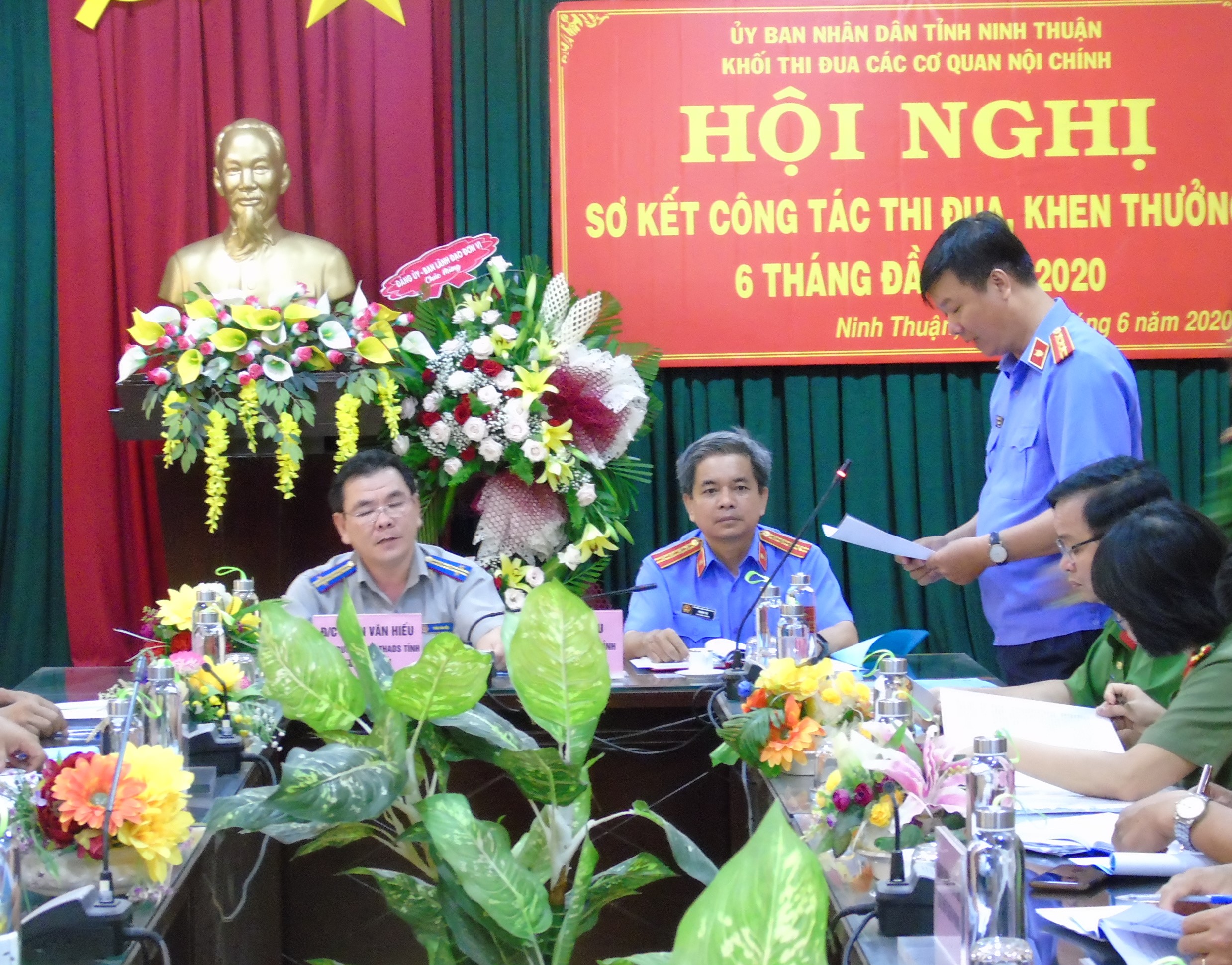 Cục Thi hành án dân sự tỉnh Ninh Thuận tổ chức hội nghị sơ kết công tác thi đua, khen thưởng 06 tháng đầu năm 2020 của Khối thi đua các cơ quan Nội chính tỉnh