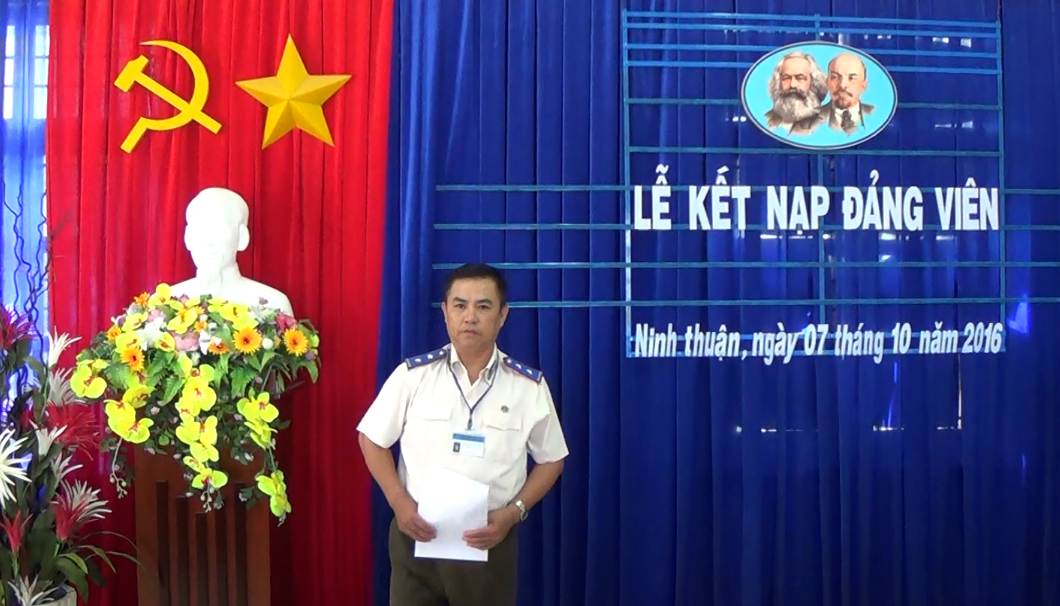 Chi bộ Cục Thi hành án dân sự tỉnh Ninh Thuận tổ chức Lễ kết nạp đảng viên cho đồng chí Dương Văn Nam