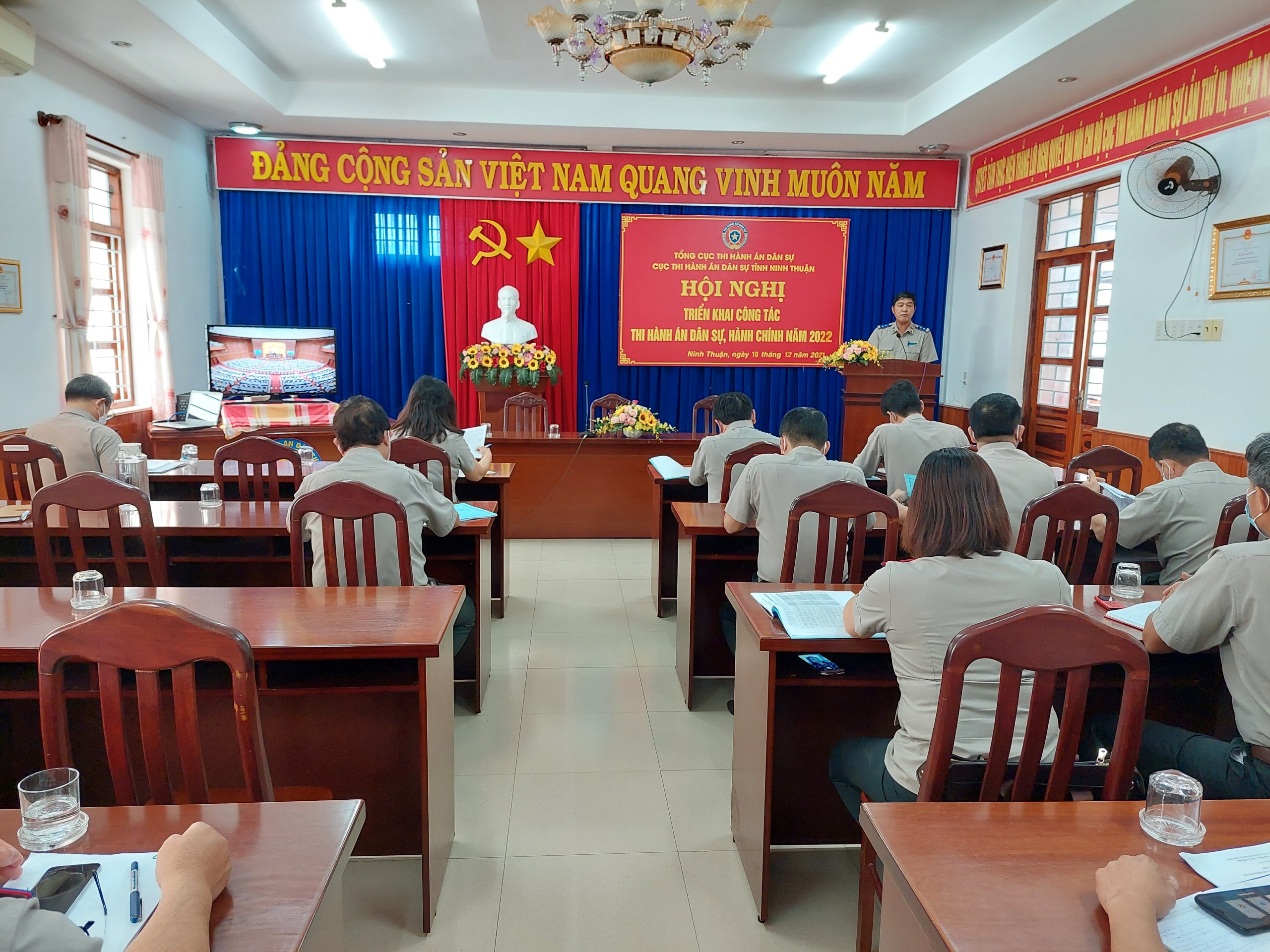 Cục Thi hành án dân sự tỉnh Ninh Thuận tổ chức Hội nghị triển khai công tác thi hành án dân sự, theo dõi thi hành án hành chính năm 2022.