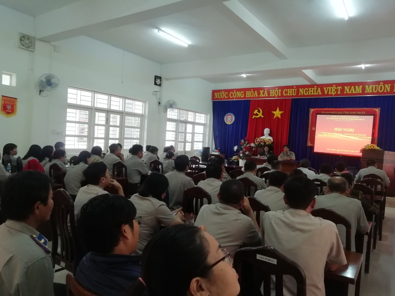 Cục Thi hành án dân sự tỉnh Ninh Thuận tổ chức Hội nghị giao ban công tác THADS, theo dõi THAHC quý I năm 2023