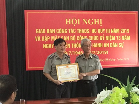 Cục THADS tỉnh Phú Thọ tổ chức giao ban công tác Quý III năm 2019 và gặp mặt cán bộ công chức  nhân dịp kỷ niệm 73 năm ngày truyền thống Thi hành án dân sự  ( 19/7/1946 – 19/7/2019)