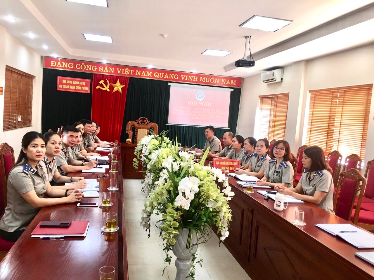 Chi bộ Cục Thi hành án dân sự tỉnh Phú Thọ tham gia học tập, nghiên cứu Nghị quyết Hội nghị lần thứ năm Ban Chấp hành Trung ương Đảng khóa XIII