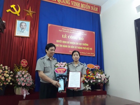 Cục Thi hành án dân sự tỉnh Phú Thọ công bố quyết định của Tổng cục thi hành án dân sự về việc bổ nhiệm Chi cục trưởng Chi cục THADS thành phố Việt Trì