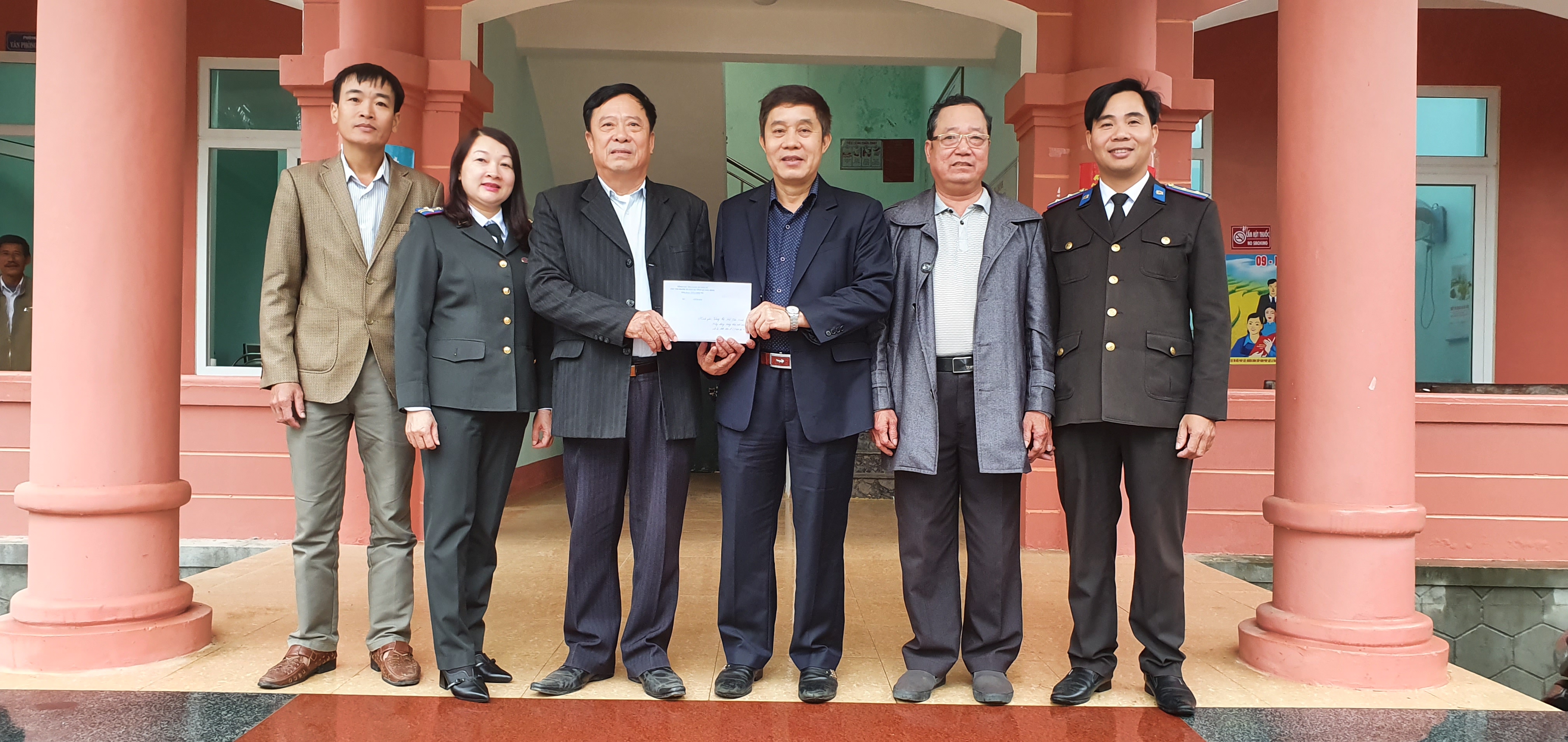Cục Thi hành án dân sự tỉnh Quảng Bình thực hiện phong trào thi đua: “Ngành Tư pháp Chung sức góp phần xây dựng nông thôn mới”