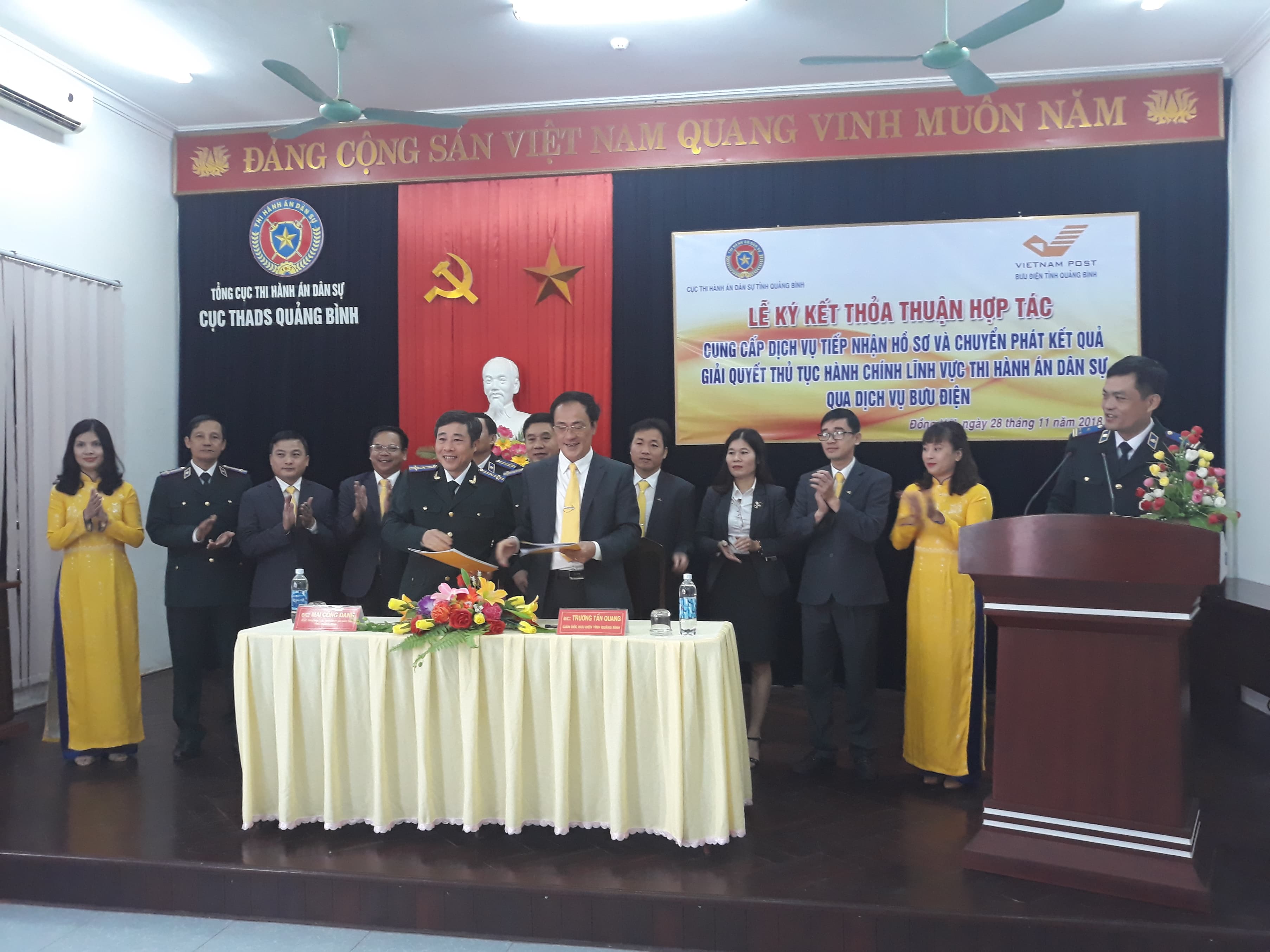 Cục Thi hành án dân sự tỉnh và Bưu điện tỉnh Quảng Bình ký kết Thỏa thuận hợp tác