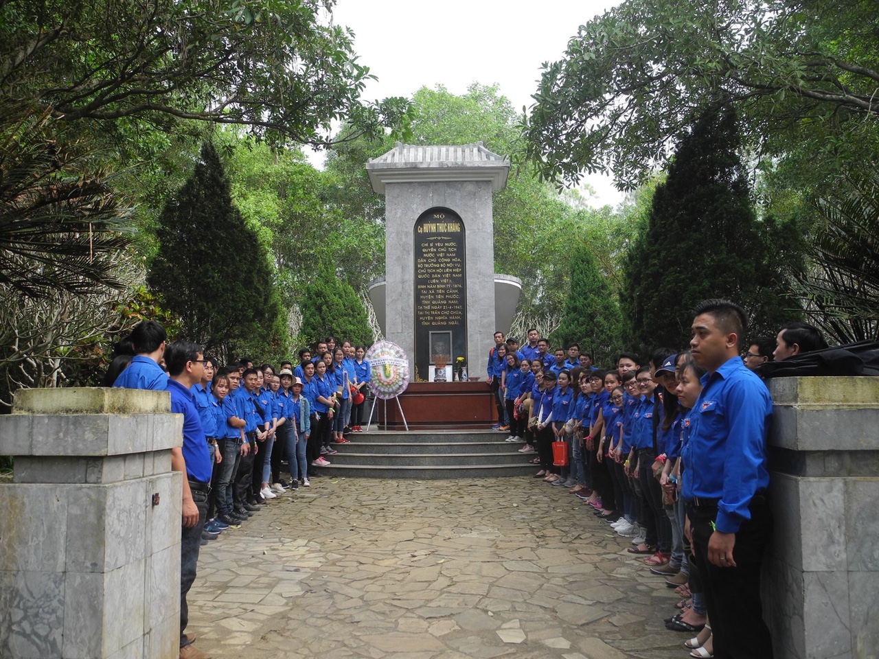Chi đoàn Cục THADS tỉnh Quảng Ngãi tham gia “Hành trình  về nguồn” nhân kỉ niệm 88 năm ngày thành lập Đoàn TNCS Hồ Chí Minh