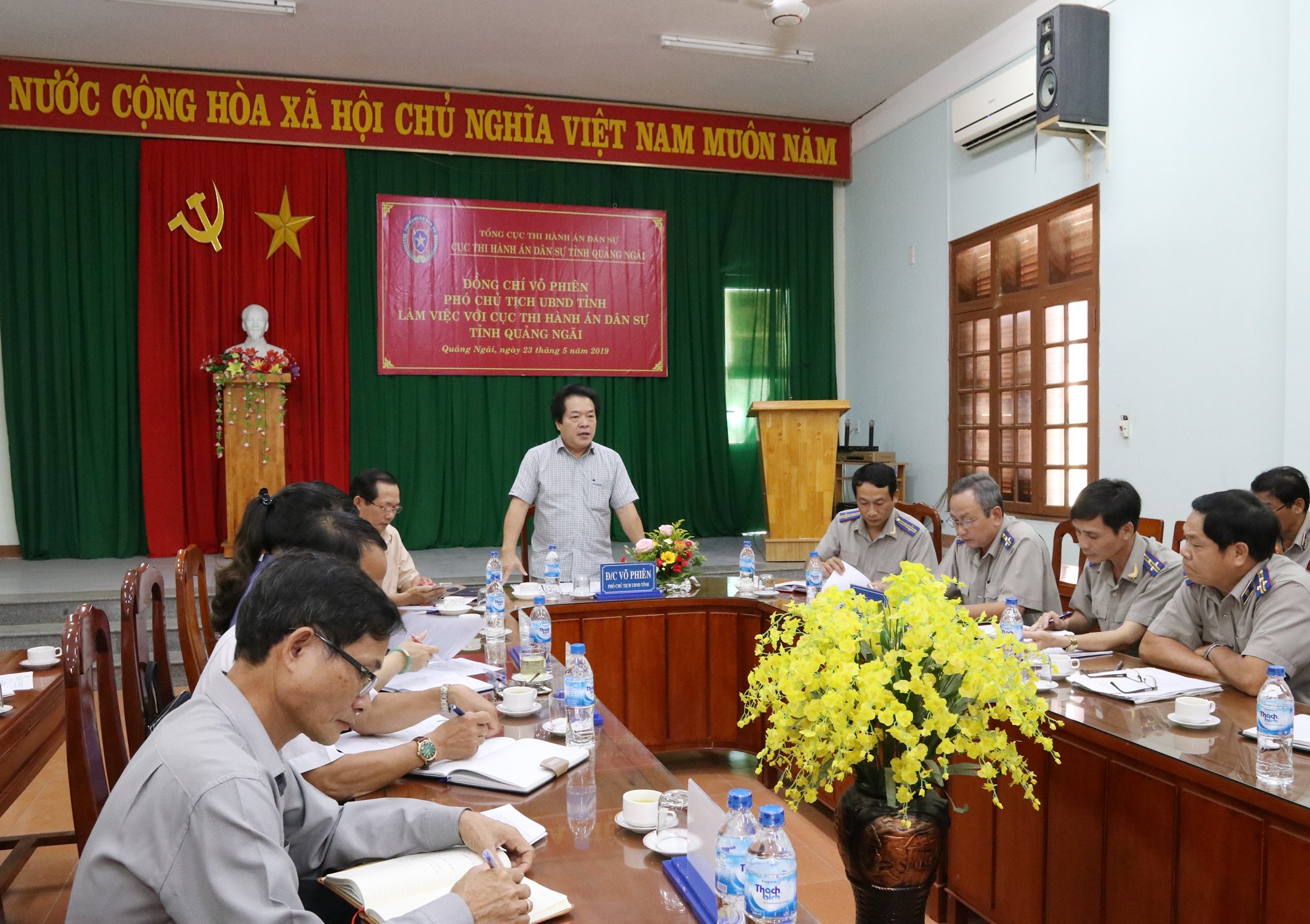 Đồng chí Võ Phiên- Phó Chủ tịch UBND tỉnh làm việc với Cục Thi hành án dân sự tỉnh Quảng Ngãi
