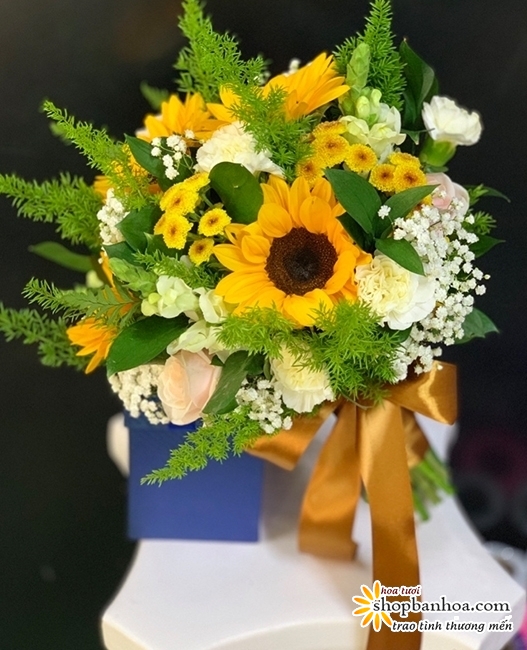 Ban Thường vụ Tỉnh ủy Quảng Ngãi quy định cụ thể việc tặng hoa chúc mừng