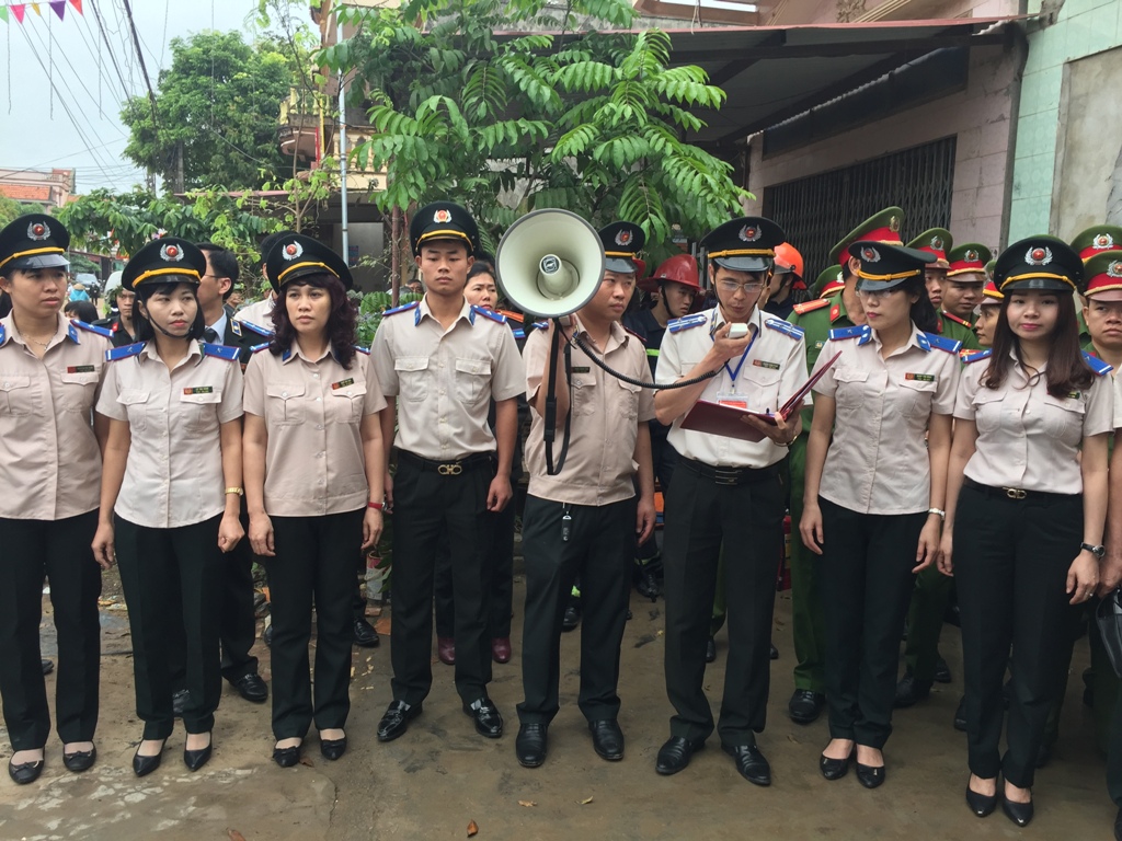 Cục Thi hành án dân sự tỉnh Quảng Ninh tổ chức cưỡng chế tại phường Tân An, thị xã Quảng Yên, tỉnh Quảng Ninh
