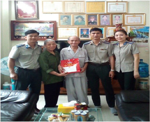 Công đoàn Chi cục Thi hành án dân sự thành phố Uông Bí tổ chức tri ân thương binh là nhân thân đoàn viên