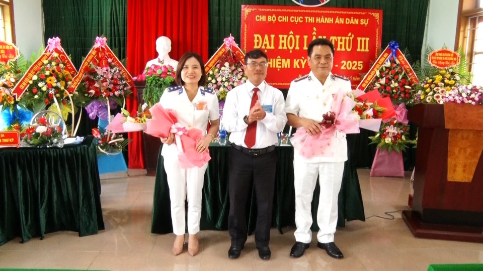 Chi bộ Chi cục Thi hành án dân sự huyện Hướng Hóa tổ chức Đại hội lần thứ III, nhiệm kỳ 2020-2025