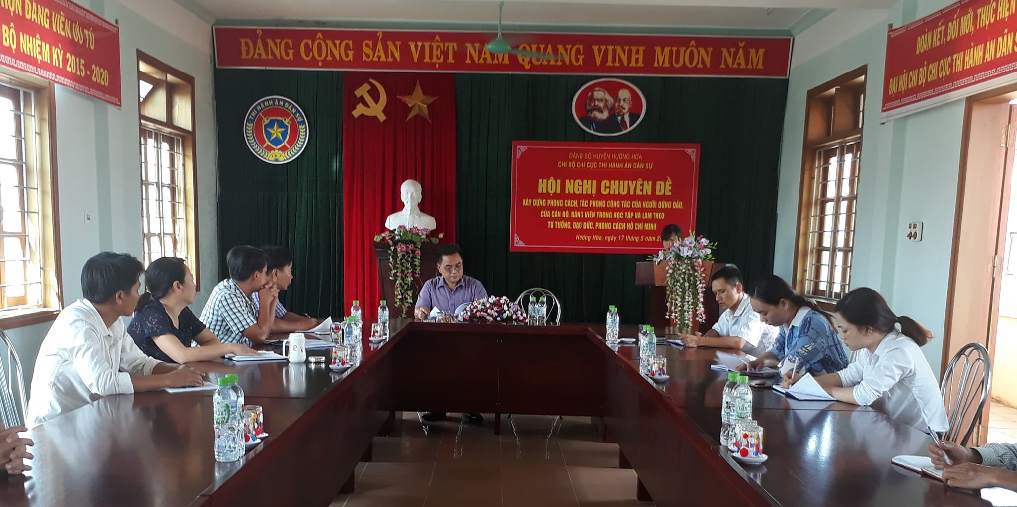 Chi bộ Chi cục Thi hành án dân sự huyện Hướng Hóa tổ chức hội nghị chuyên đề học tập và làm theo tư tưởng, đạo đức, phong cách Hồ Chí Minh