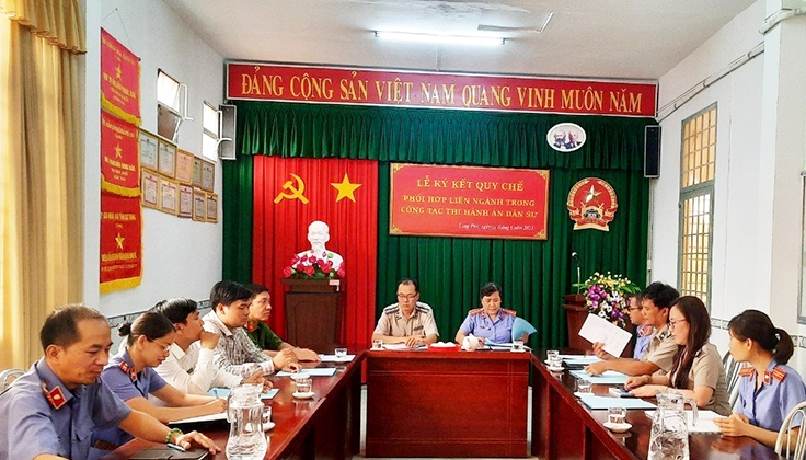 Chi cục Thi hành án dân sự huyện Long Phú tổ chức ký kết quy chế phối hợp
