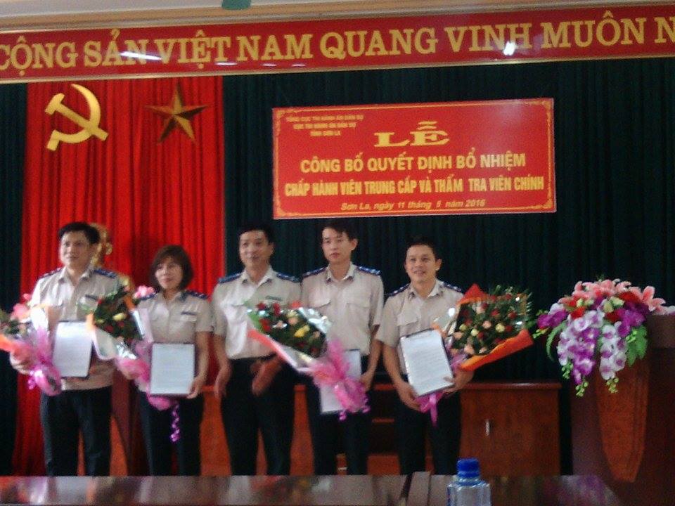 Cục Thi hành án dân sự tỉnh Sơn La tổ chức Lễ công bố Quyết định bổ nhiệm Chấp hành viên Trung cấp và Thẩm tra viên chính.