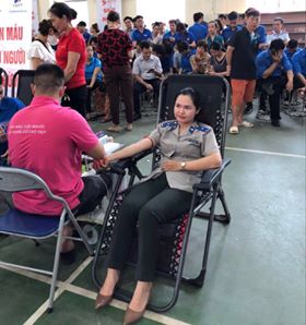 Đoàn viên công đoàn Chi cục Thi hành án dân sự thành phố Sơn La hiến máu tình nguyện, chung tay vì cộng đồng