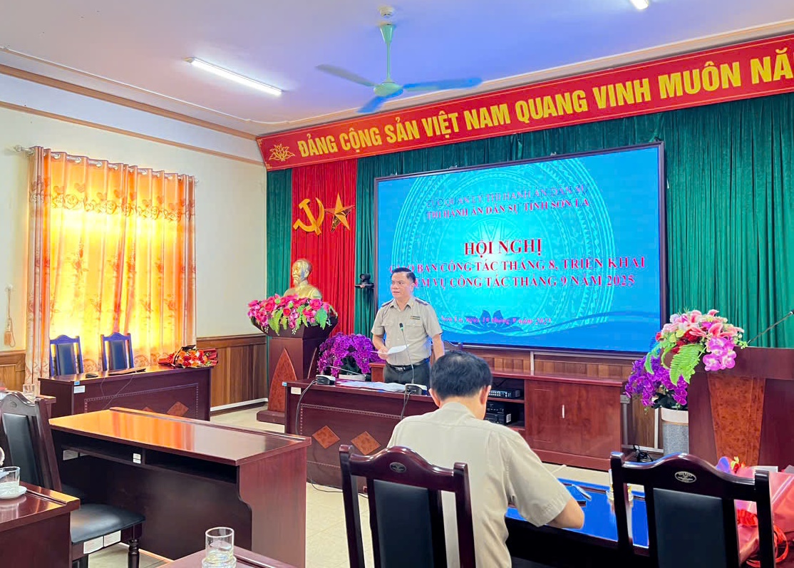 Thi hành án dân sự tỉnh Sơn La tổ chức Hội nghị triển khai nhiệm vụ công tác tháng 9 năm 2025 và công bố Quyết định về công tác cán bộ