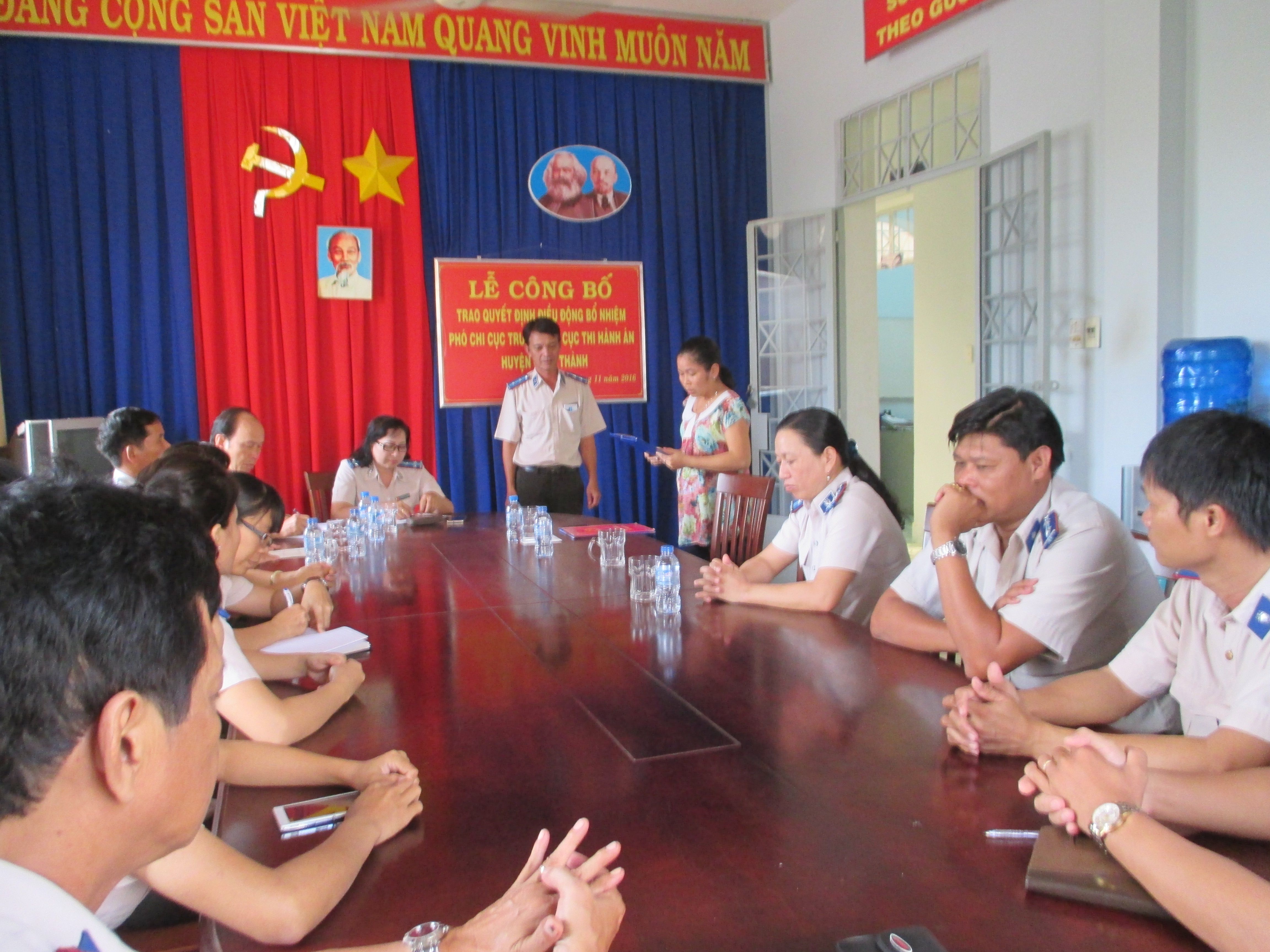 Công bố, trao Quyết định điều động, bổ nhiệm Phó Chi cục trưởng Chi cục THADS huyện Châu Thành, tỉnh Tây Ninh